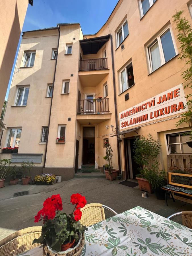 דצ'ין Apartman Theresa מראה חיצוני תמונה